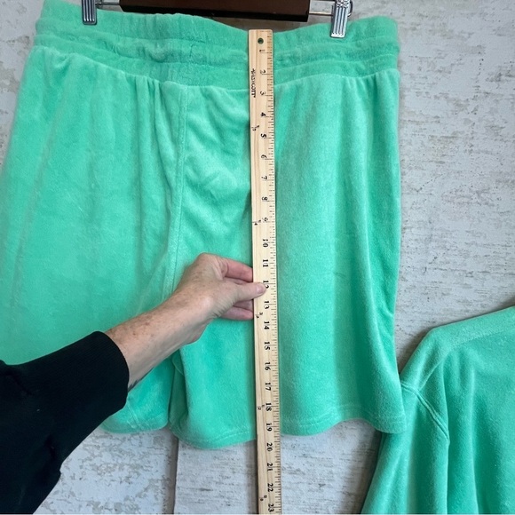Fabletics Island Terry Cloth Mint Green Shirt Shorts Set Sz XL Pockets Vacation - Picture 9 of 16